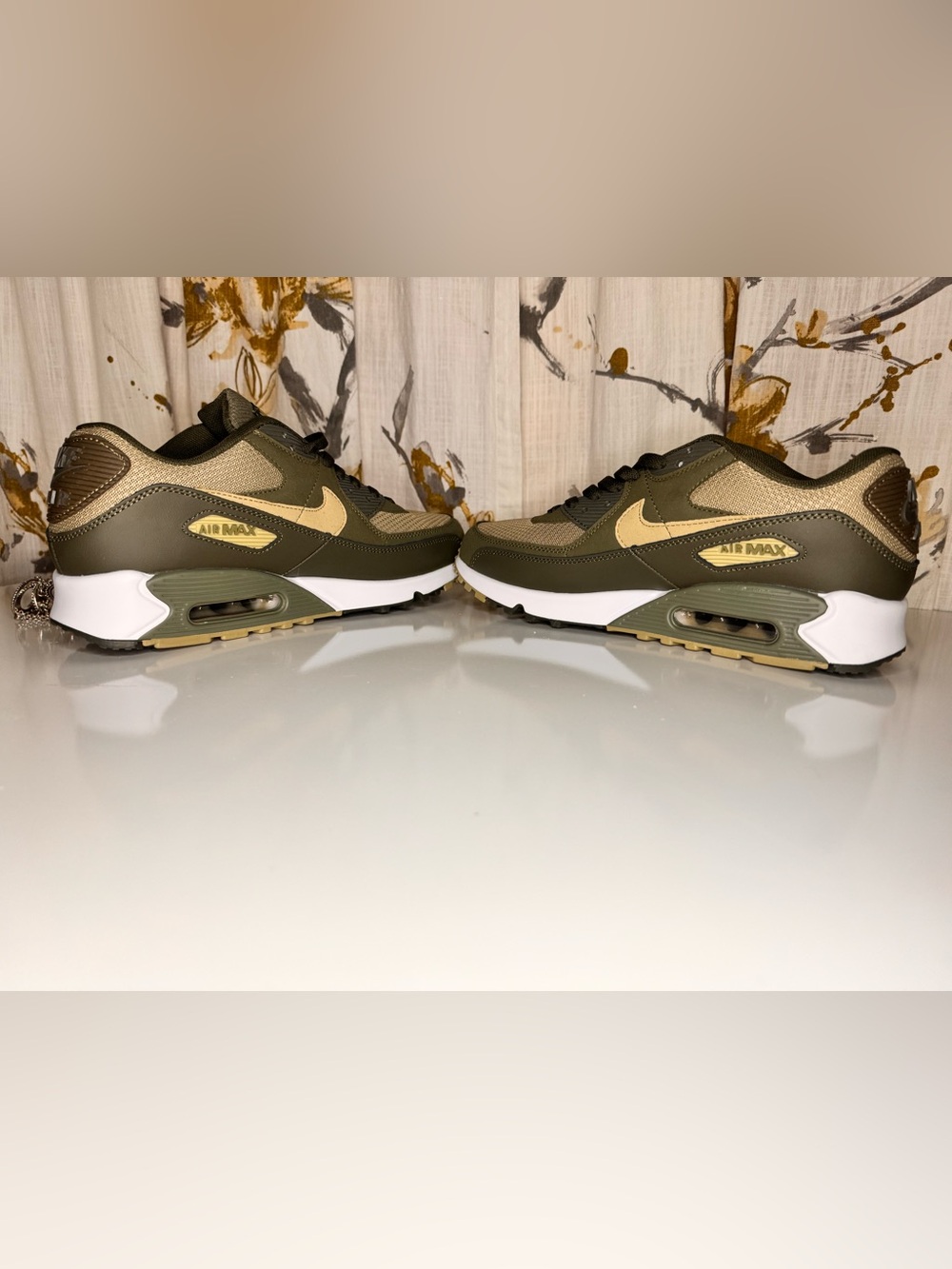 NWOT Nike Men's Olive Green and Tan Air Max Low Top Sneakers